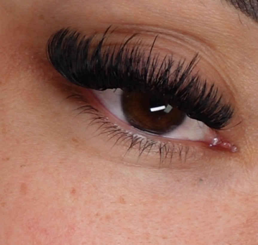 Lash Extensions - BOOK ONLINE